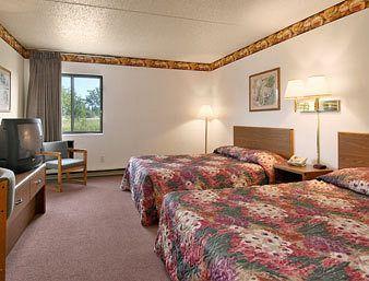 Super 8 By Wyndham Luverne Quarto foto